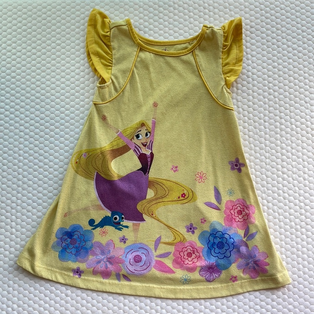 Disney Rapuzel nightgown size 3